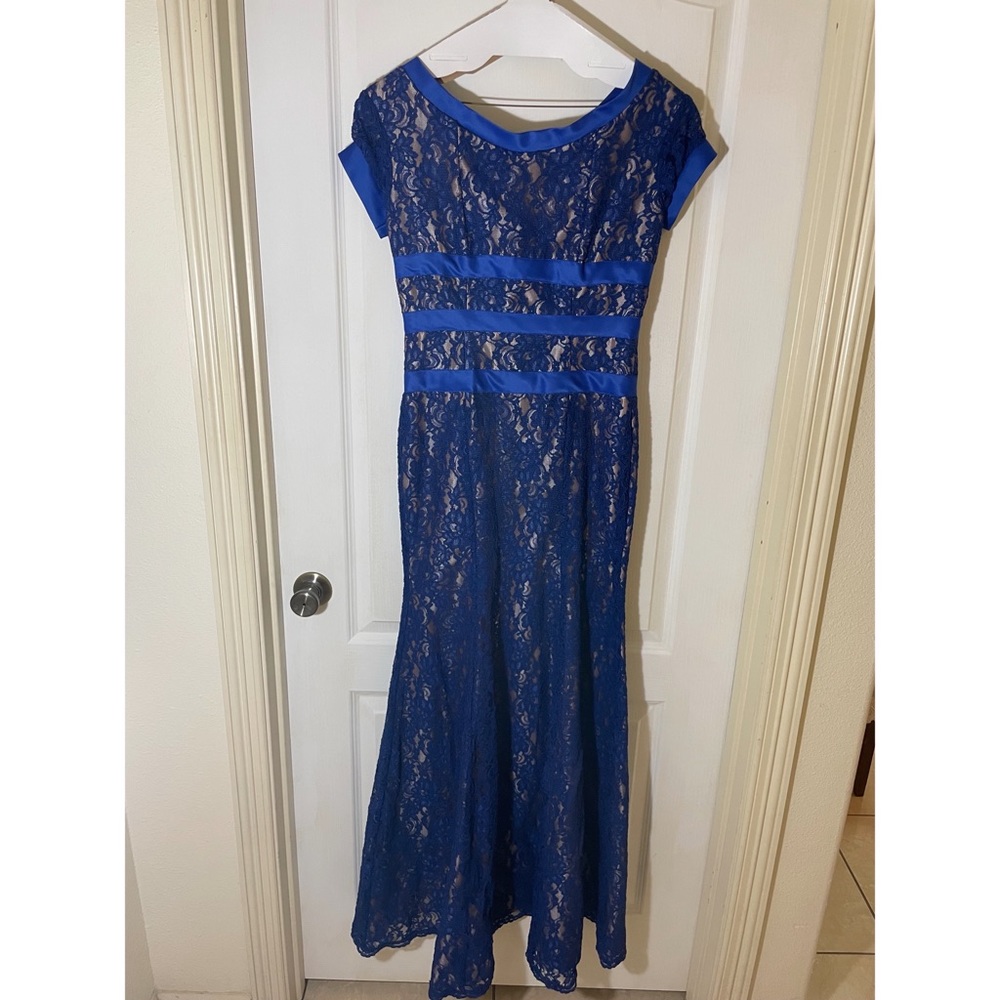Like NEW Custom made lace dress